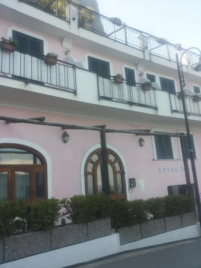 Hotel Doria Amalfi 3*,